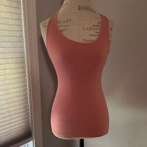 Tank Racerback Mauve Ribbed Scoop Neck Fitted by jera Moda